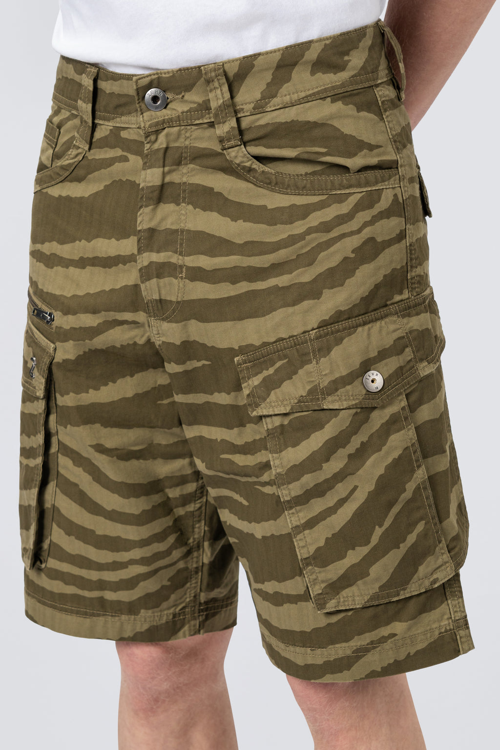 Outpost - Performance Cargo Shorts