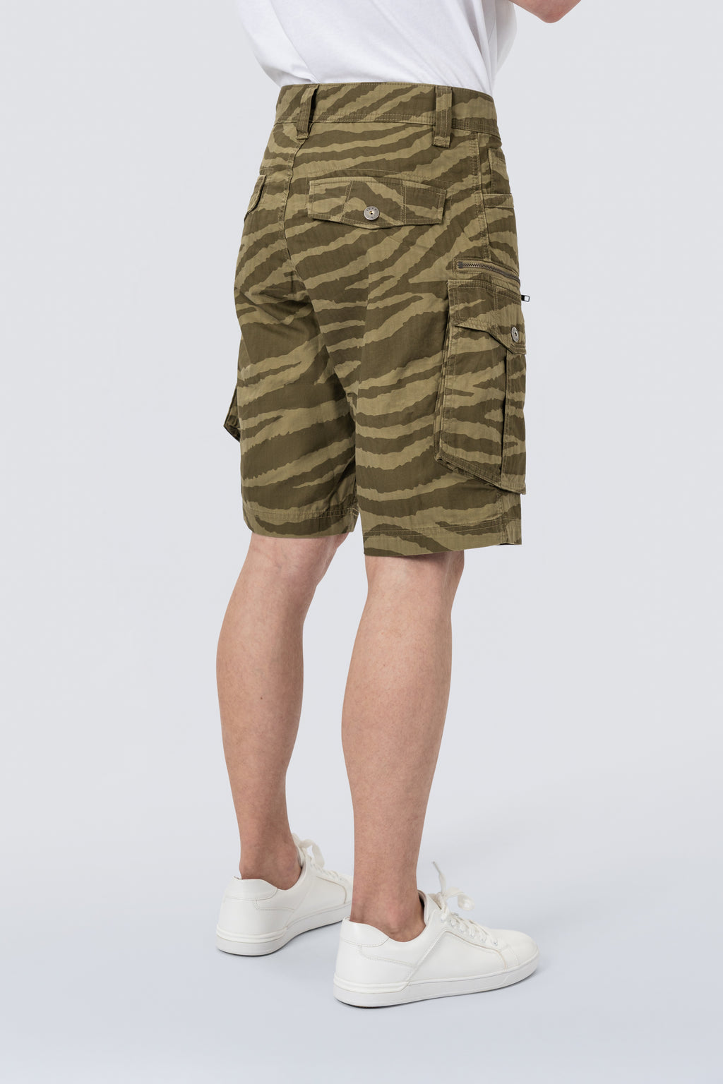 Outpost - Performance Cargo Shorts
