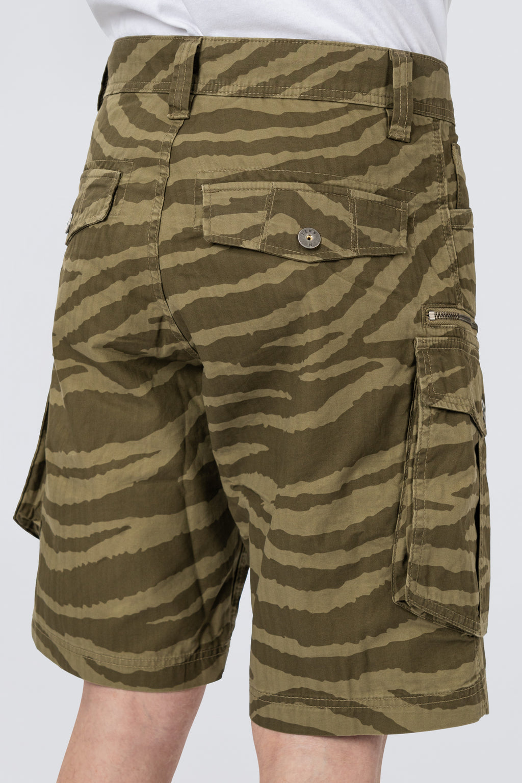 Outpost - Performance Cargo Shorts